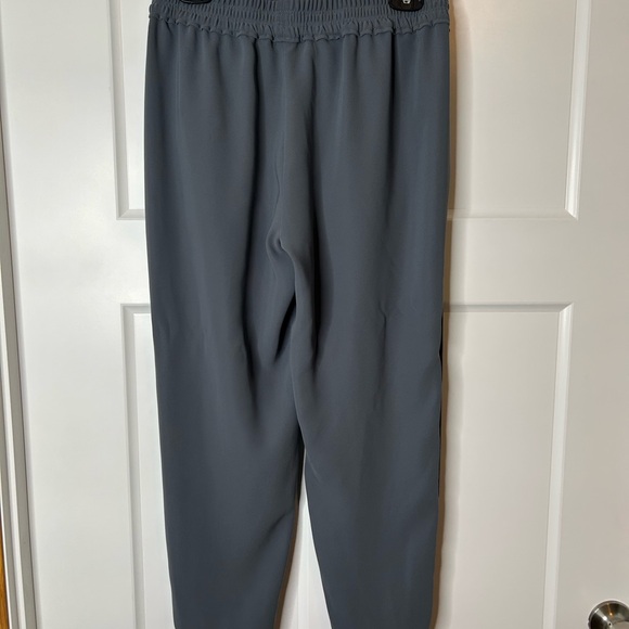 J Crew Women’s Size 8 Active Pants Gray Activewear Athleisure 6065 - Picture 9 of 9